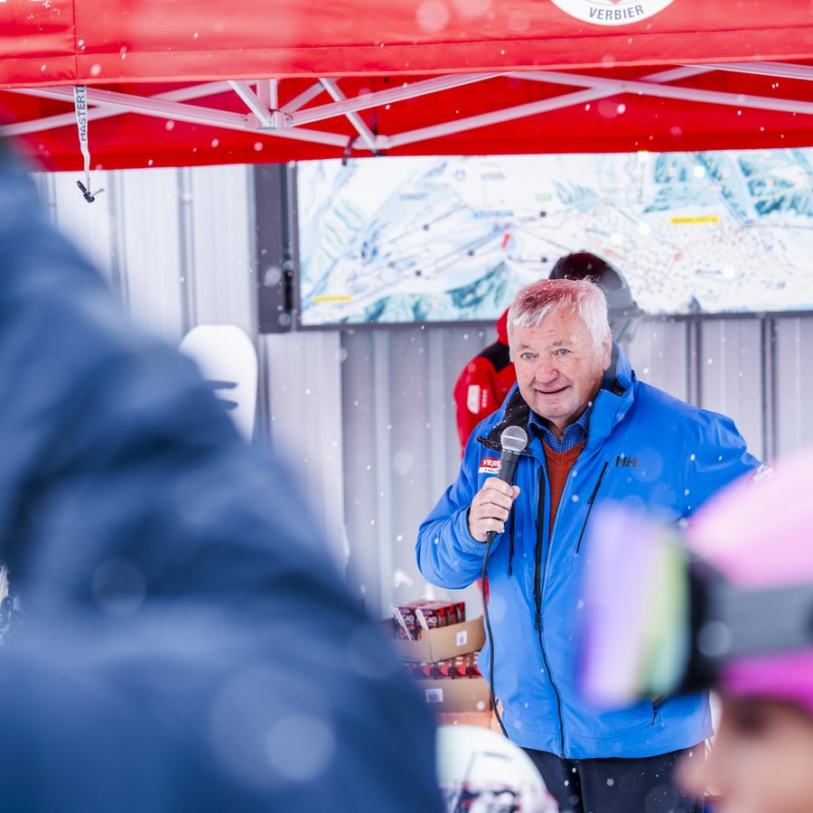 Philippe Roux au micro lors d’un Challenge